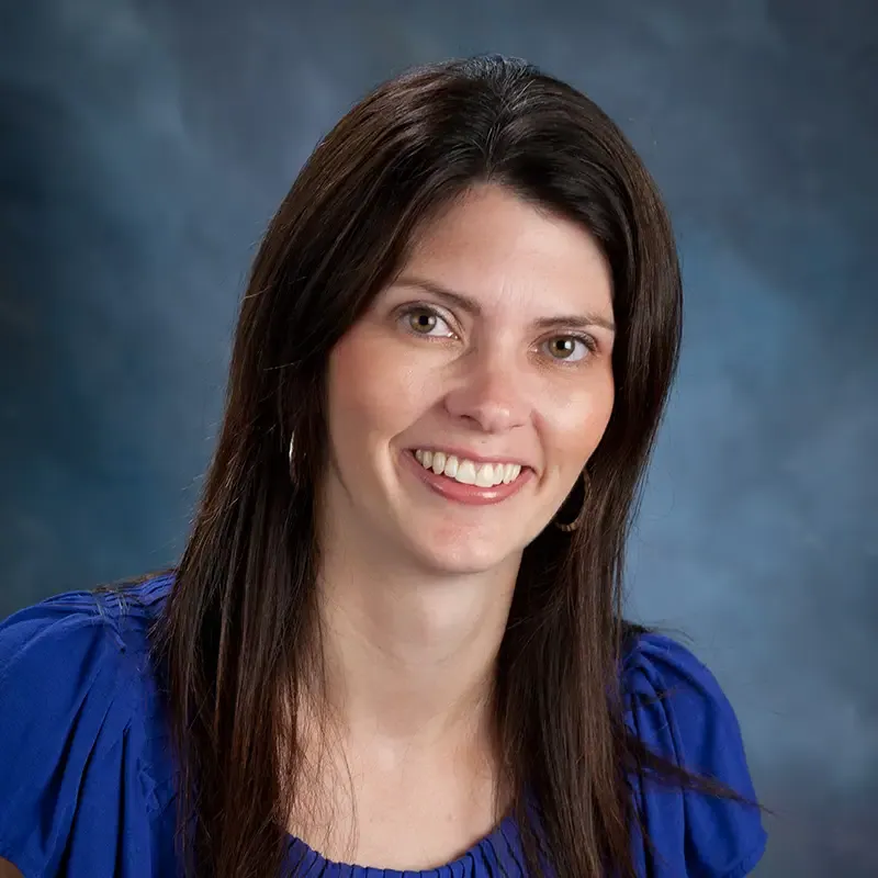 Headshot of Julie Kettmann